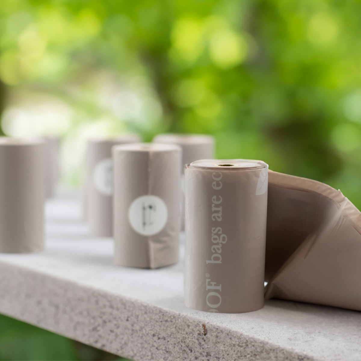 Stinky Business? Odor Control with Scented vs. Unscented Compostable Poop Bags Explained